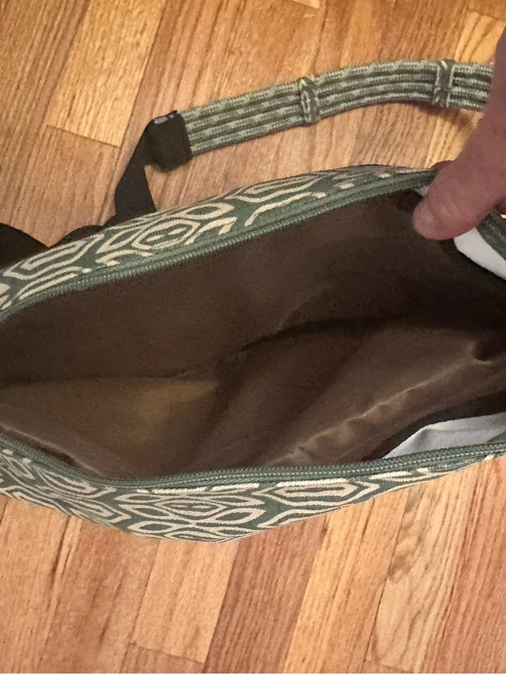 Kavu switch rope slinger shoulder crossbody  bag